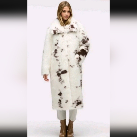 NEW NVLT Anthropologie Cow Print Fuzzy Faux Fur Long Coat Size Large - Picture 2 of 16
